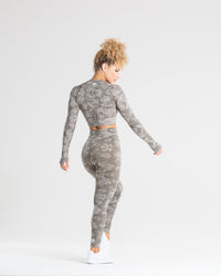 Camo Seamless Long Sleeve Crop Top | Green