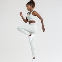 Renew Seamless Sports Bra | Chalk Grey