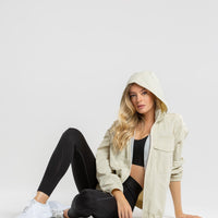 Hold Windbreaker | Sand