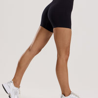 Define 2.0 Seamless Scrunch 4" Shorts | Black