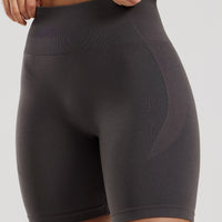 Define 2.0 Seamless Scrunch 6" Shorts | Graphite