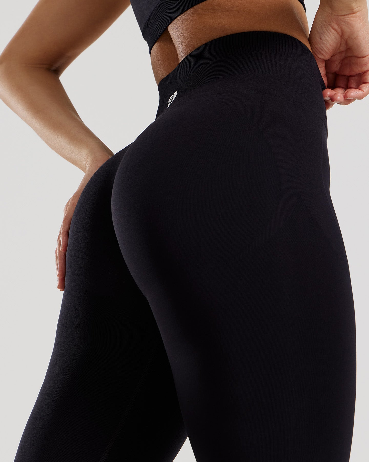 Define 2.0 Seamless Scrunch Leggings | Black