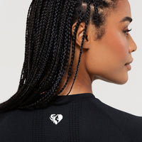 Power Seamless Short Sleeve Crop Top | Black